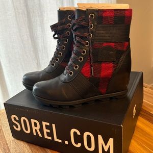 SOREL Lexie wedge boot
